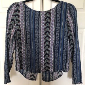 Light Weight Long-Sleeve Patterned Shirt